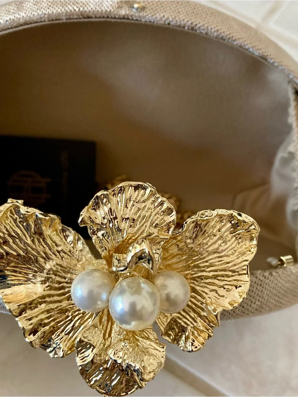 NWT House of Harlow 1960 Champagne Velvet Clutch with Gold Pearl Flower